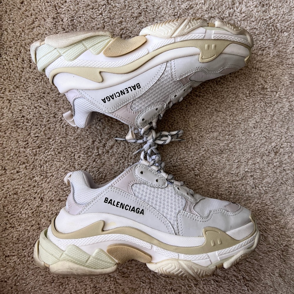 Balenciaga triple s